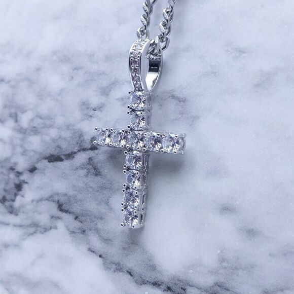 18"Cuban Chain + Silver Finish Clear CZ Cross - Picture 9 of 11